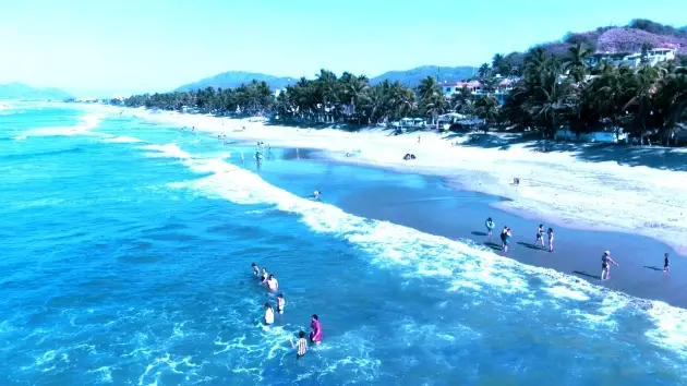 Cambia el rumbo y llega a las playas de Michoacán esta Semana Santa 