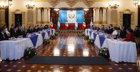 AMLO reafirma compromiso con Guatemala de atención a las causas del fenómeno migratorio 