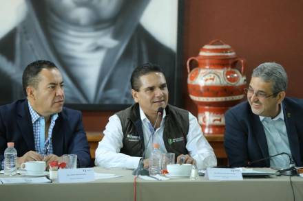 Llama Gobernador De Michoacán a reforzar esquemas de colaboración Gobierno-sociedad