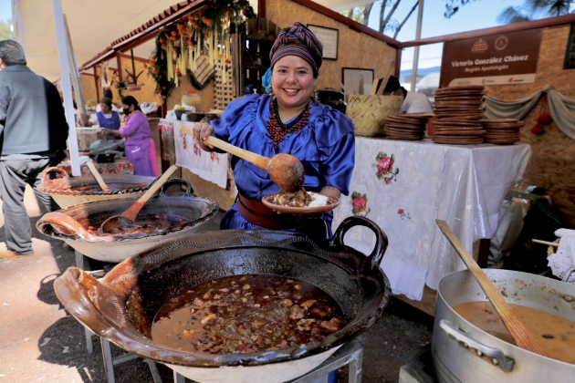 Inaugura Ramírez Bedolla 18 Encuentro de Cocineras Tradicionales