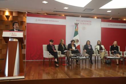 México anuncia la adopción de su Política Exterior Feminista