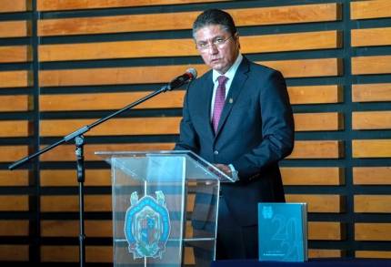 Rector Raúl Cárdenas presentó informe de actividades 2021 