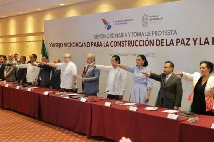 El Gobernador del Estado toma protesta al Consejo Michoacano para la Construcción de la Paz y la Reconciliación 