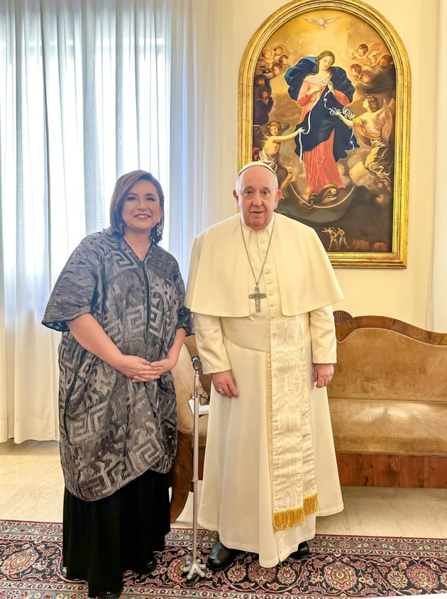 Se reúne Xóchitl Gálvez con Su Santidad el Papa Francisco 