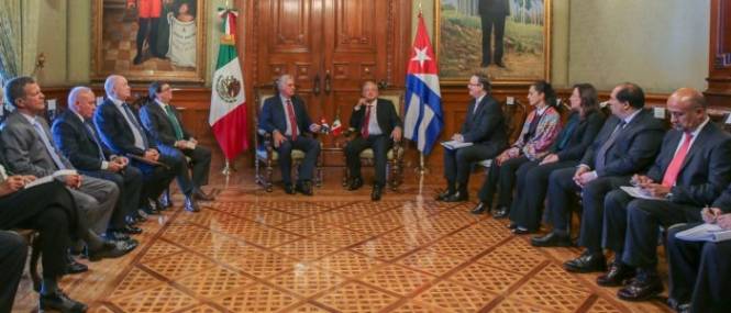 Presidentes de México y Cuba sostienen encuentro oficial en Palacio Nacional