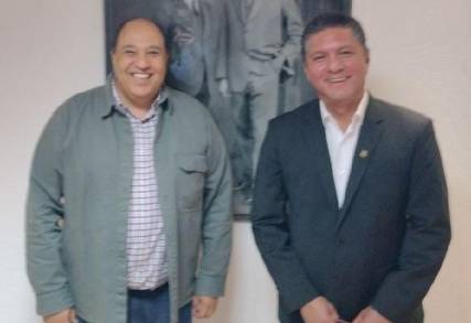 El Rector de la Universidad Michoacana Raúl Cárdenas  Intensifica Gestión de Recursos Extraordinarios 