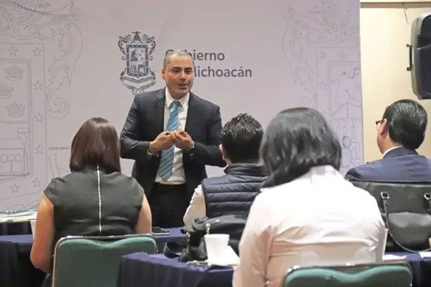 Personal de seguridad, a capacitación en materia administrativa 
