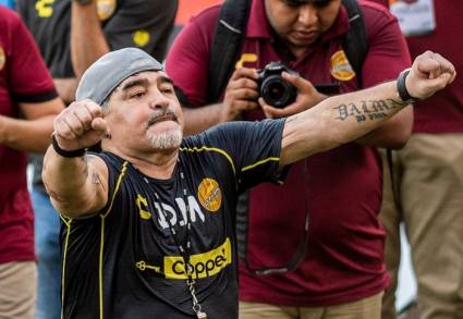 El gran Diego Armando Maradona Declara que se Arto del Dorado  , ahora planea Dirigir El Manchester United de England Â¿Podrá?
