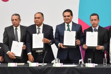 Legislativo comprometido con el desarrollo de la costa michoacana