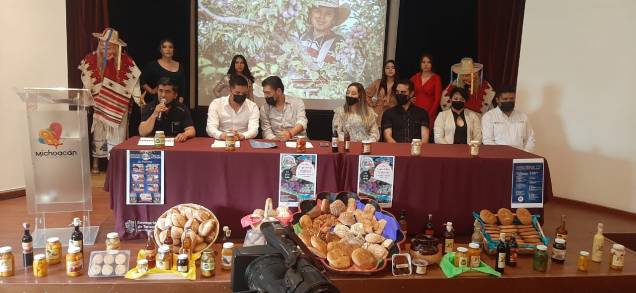 Michoacán Difunde su Feria Frutícola en  Jeráhuaro 