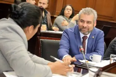 Gobernar sin privilegios, propone Alfredo Ramírez en Ley de Austeridad