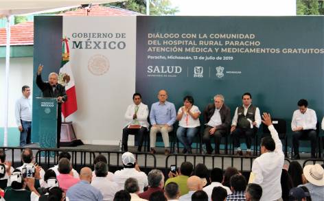 Faltan 200 mil médicos en México; garantizar suficiencia de personal de la salud, desafío del gobierno: AMLO