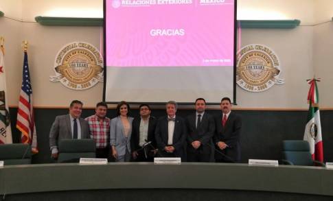 Consulado de México en Calexico organiza primer foro binacional sobre tráfico ilícito de armas de Estados Unidos hacia México