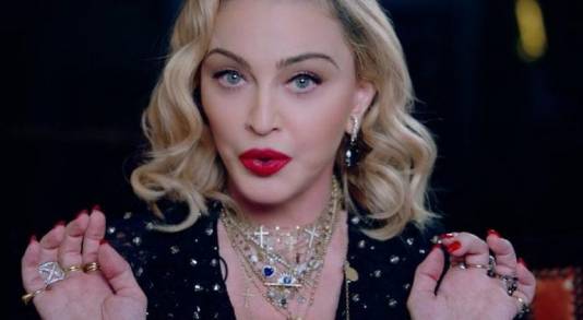 Madonna dona un millón de dólares  uniéndose a la causa de Bill y Melinda Gates y envía 100 mil cubrebocas a prisiones de Estados Unidos