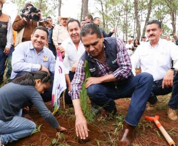 Convoca Gobernador a alianza para proteger áreas reforestadas